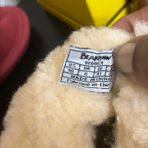 Bear paw Red Fur-Lined Women's Boots - Picture 6 of 7